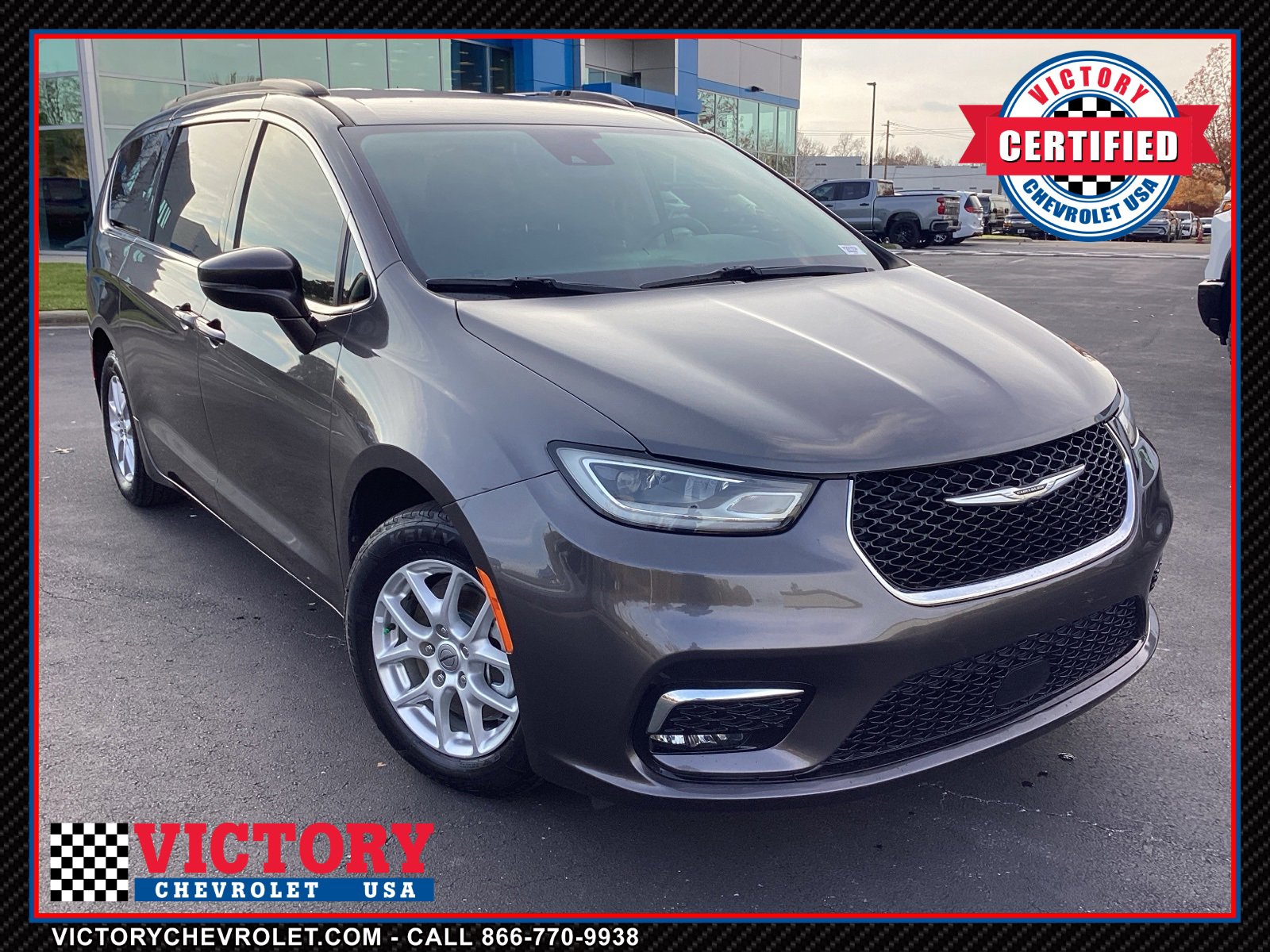 Used 2022 Chrysler Pacifica Touring-L image 1