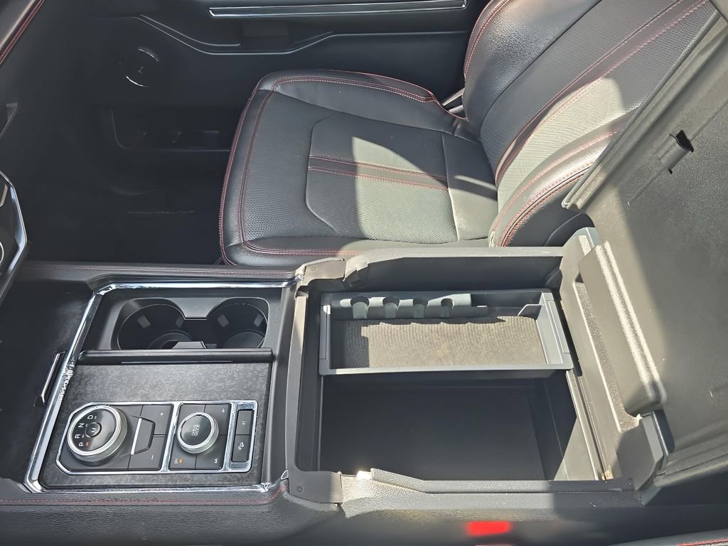 Used 2022 Ford Expedition Max Limited image 30