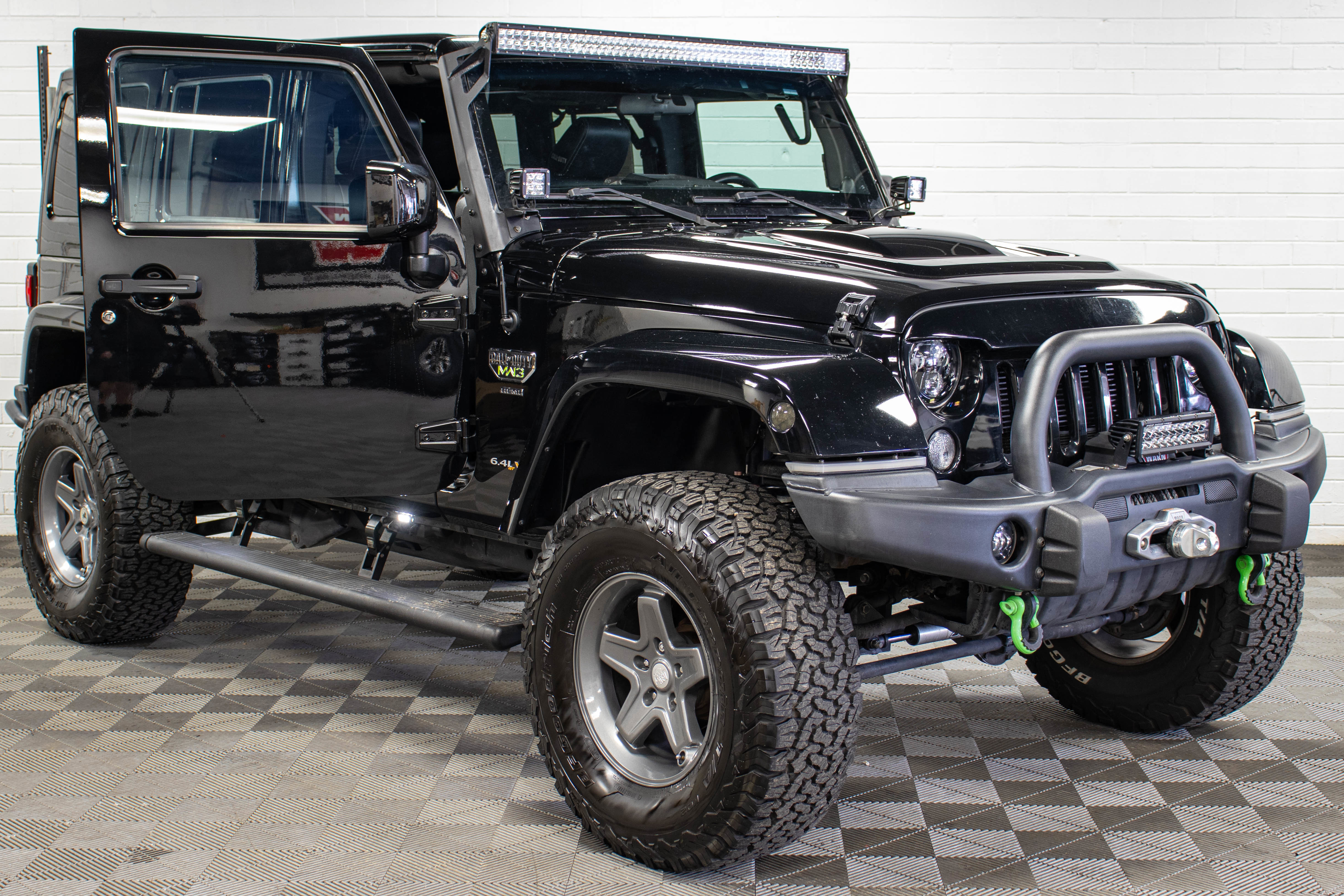 Used 2012 Jeep Wrangler Unlimited Rubicon image 17