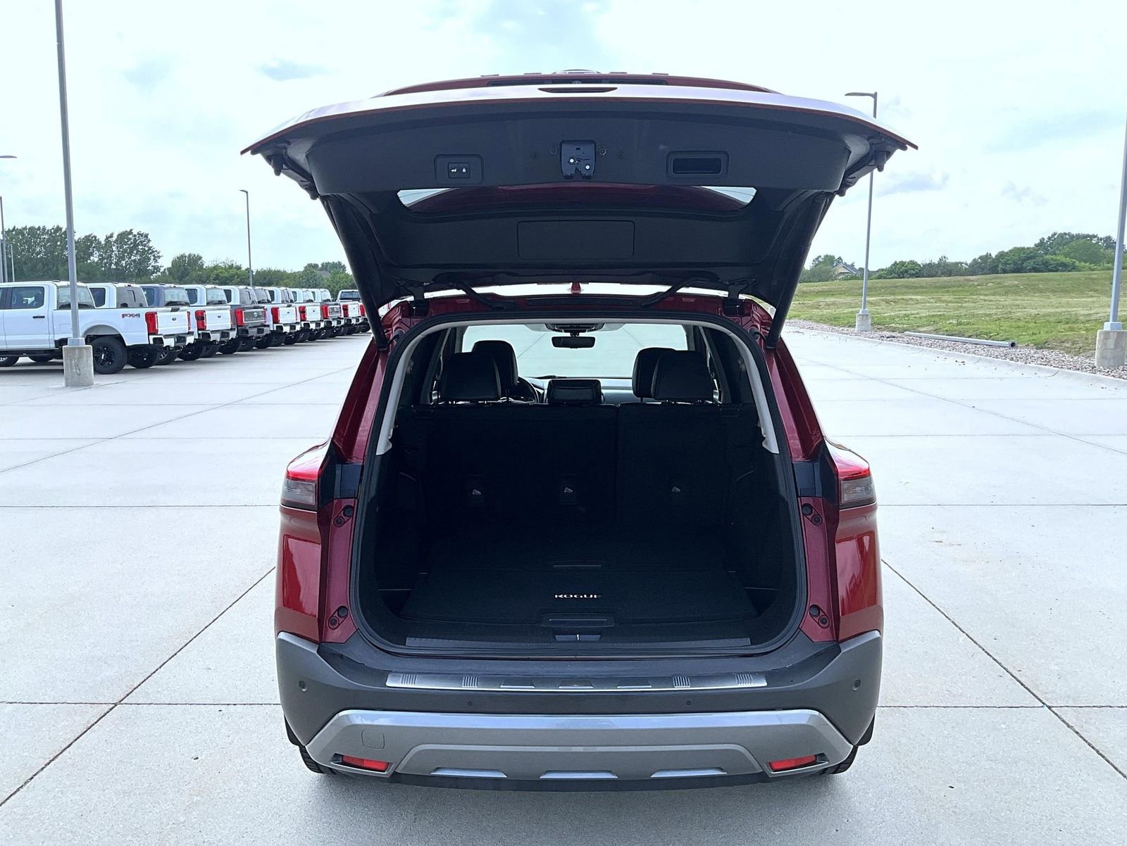 Used 2023 Nissan Rogue SL w/ SL Premium Package AWD/4WD image 21