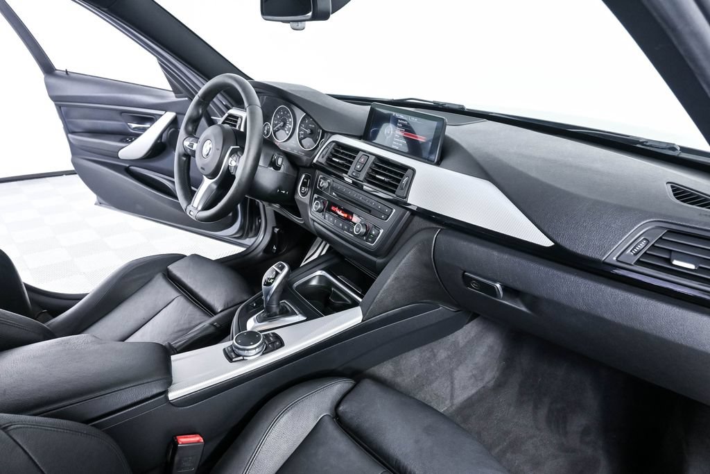 Used 2015 BMW 335i Sedan RWD image 25