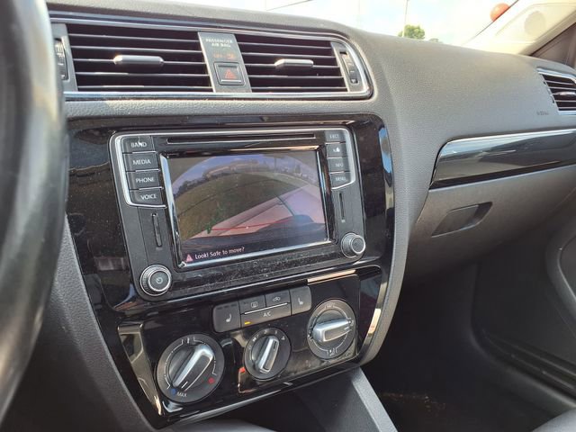 Used 2016 Volkswagen Jetta SEL FWD image 27