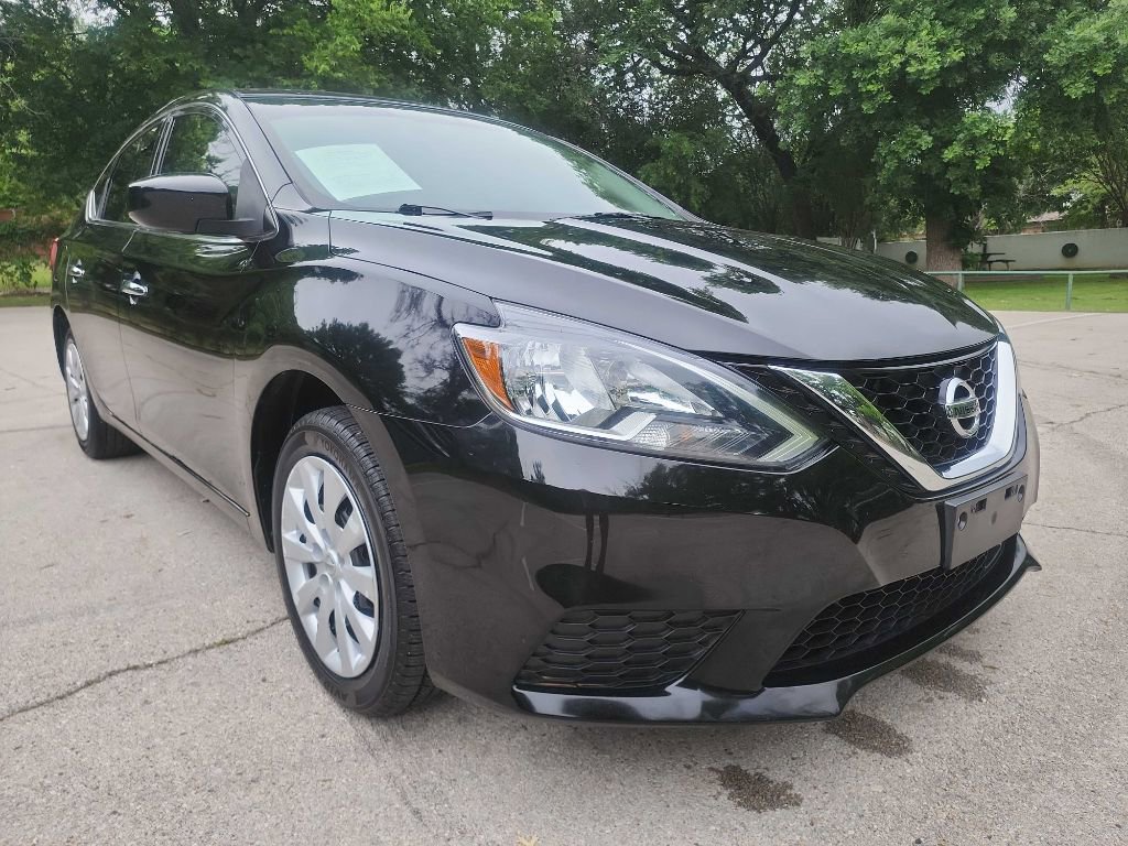 Used 2019 Nissan Sentra S FWD image 1