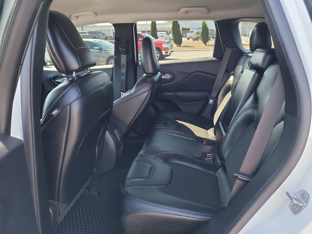 Certified 2022 Jeep Cherokee Trailhawk image 12