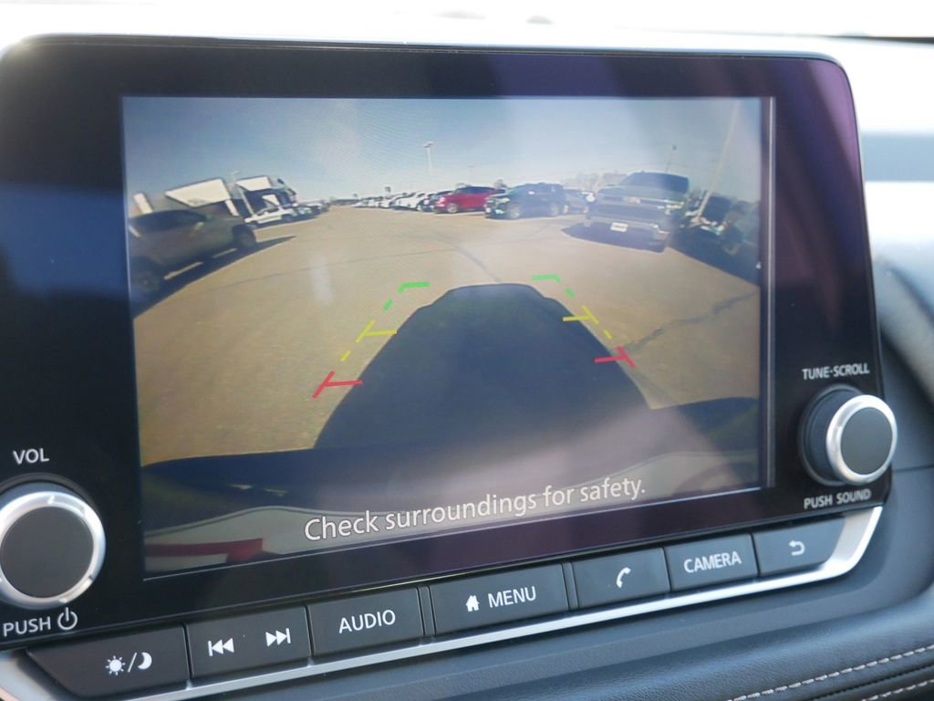 Used 2025 Nissan Rogue SV AWD/4WD image 36