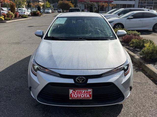 Certified 2026 Toyota Corolla LE FWD image 5