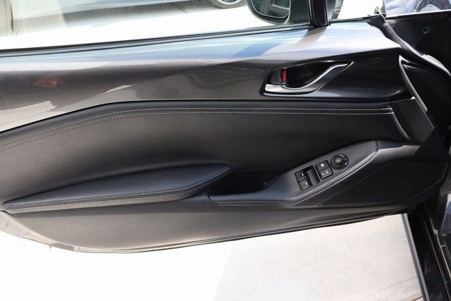 Used 2021 MAZDA MX-5 Miata RF Grand Touring image 19