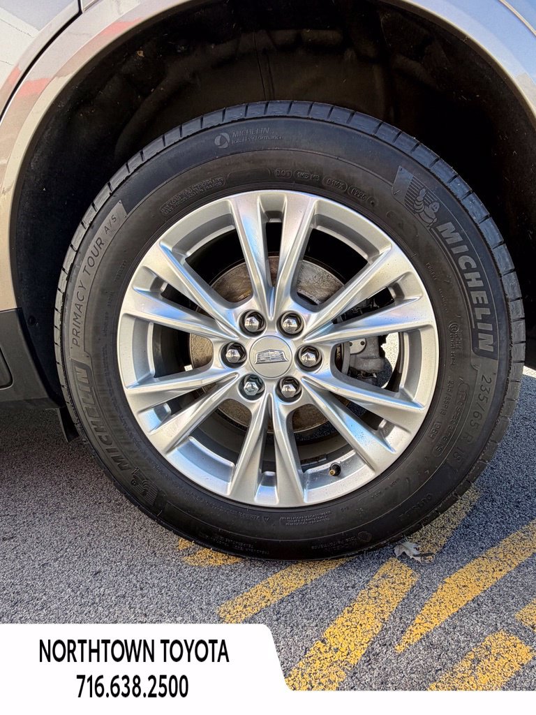 Used 2022 Cadillac XT5 Luxury w/ LPO, Floor Liner Package AWD/4WD image 5