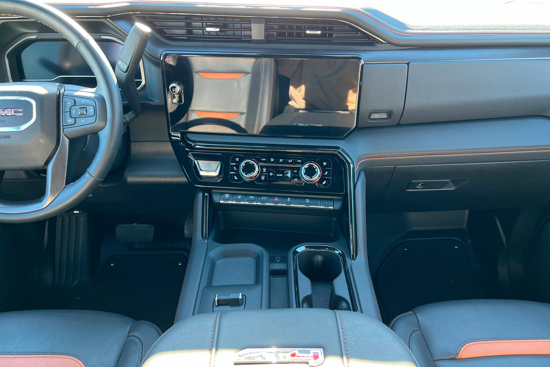 Certified 2025 GMC Sierra 2500 AT4 image 14