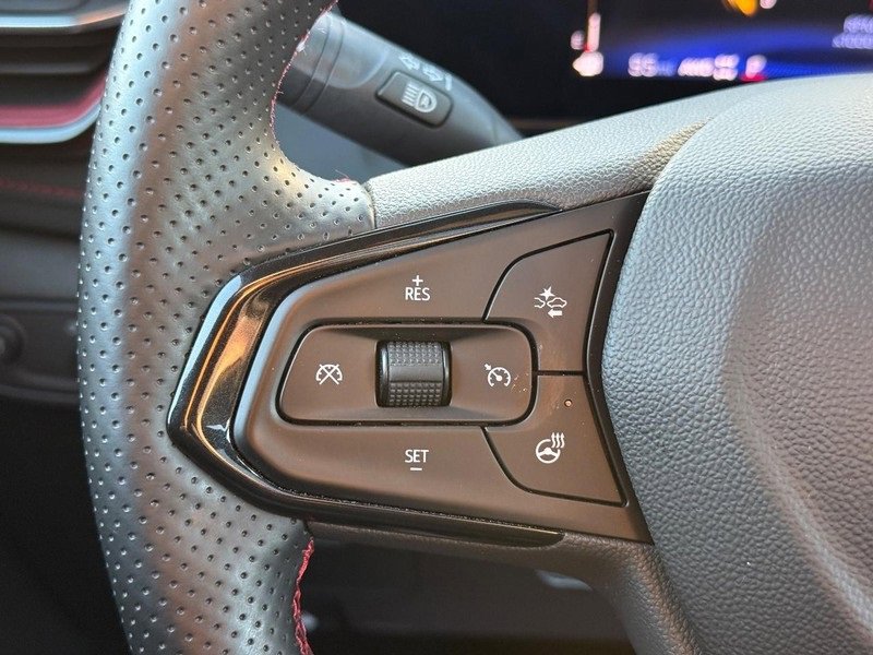 Used 2024 Chevrolet TrailBlazer RS w/ Convenience Package image 20