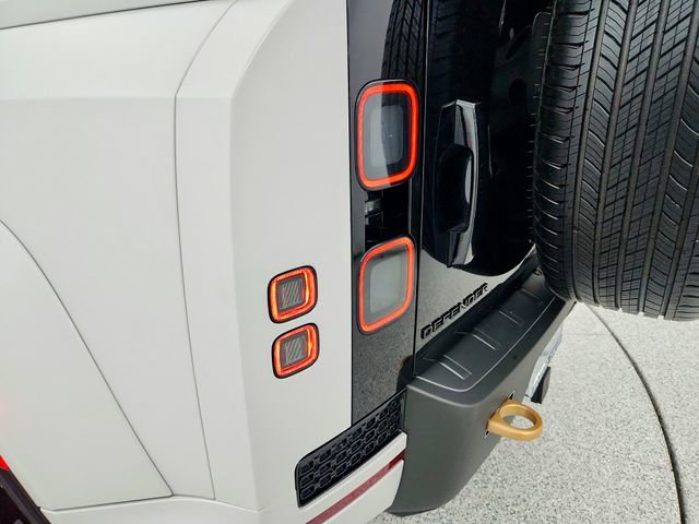 New 2026 Land Rover Defender 110 OCTA AWD/4WD image 27