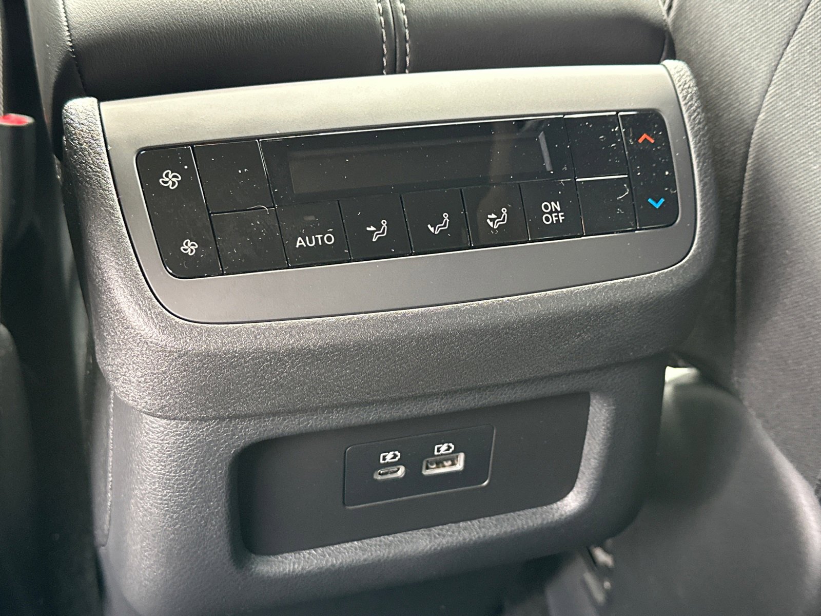 New 2025 Nissan Pathfinder SV w/ SV Premium Package image 24