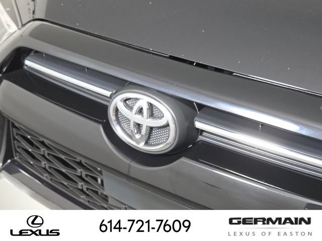 Used 2021 Toyota 4Runner TRD Off-Road Premium w/ Moonroof Package AWD/4WD image 13