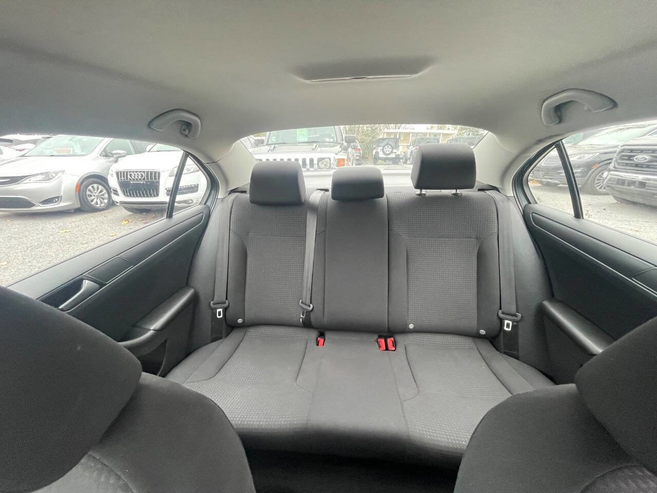 Used 2016 Volkswagen Jetta S image 21