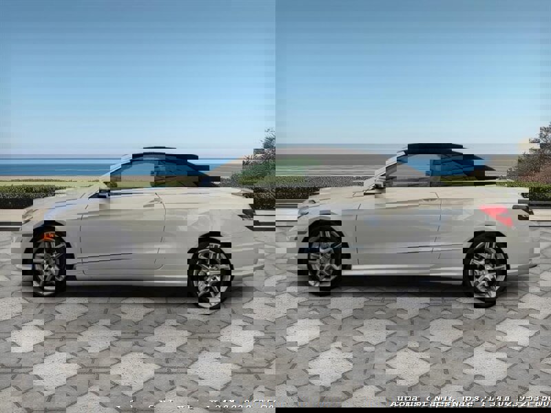 Used 2011 Mercedes-Benz E 550 Cabriolet image 24