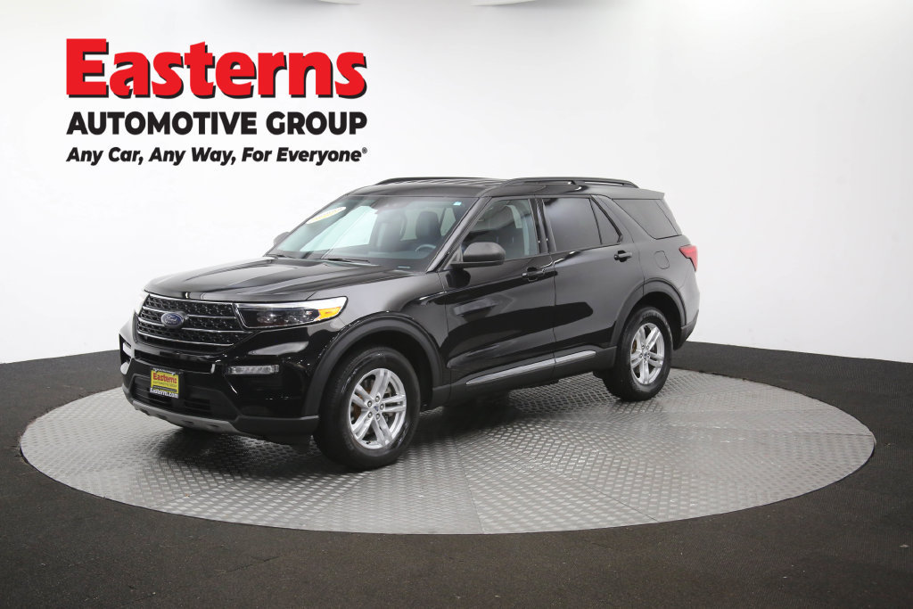 Used 2023 Ford Explorer XLT w/ Equipment Group 202A AWD/4WD image 58