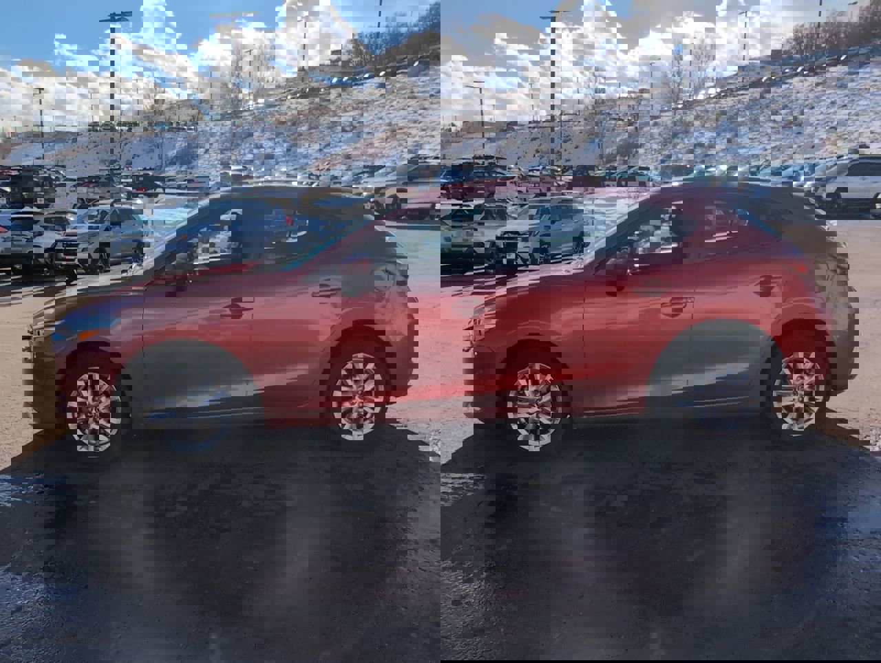 Used 2018 MAZDA MAZDA3 Sport image 4