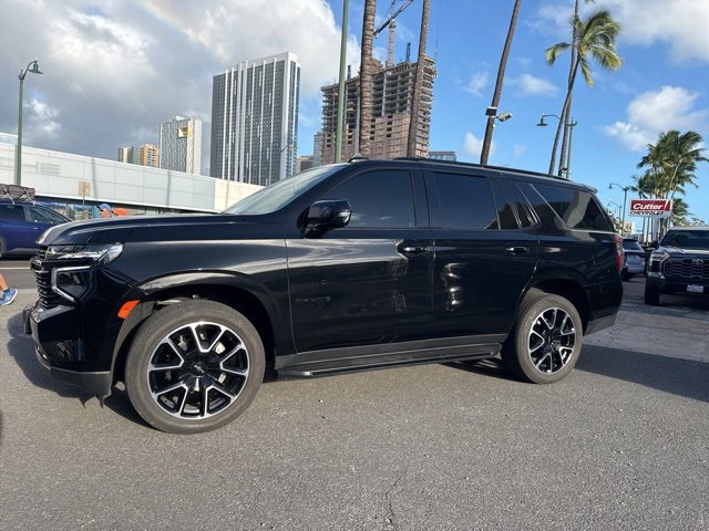 Used 2023 Chevrolet Tahoe RST w/ Luxury Package image 2