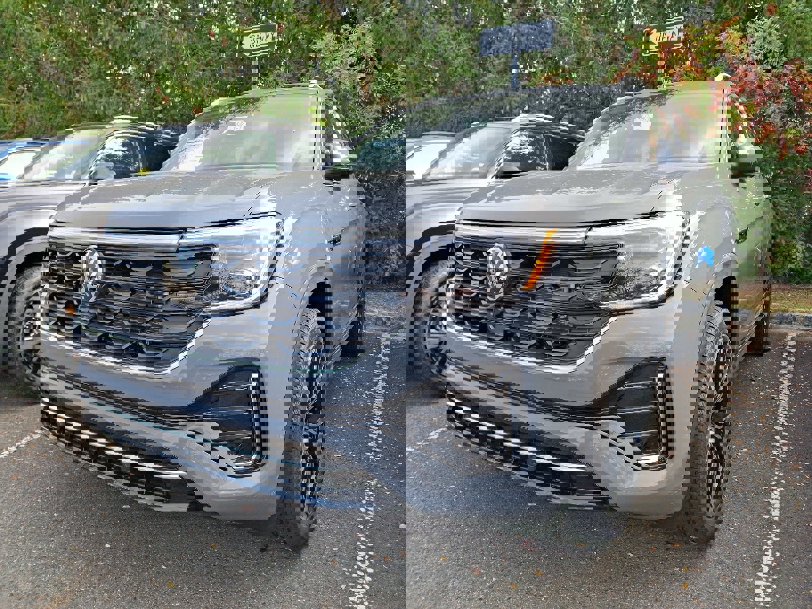 New 2026 Volkswagen Atlas SEL Premium R-Line image 3