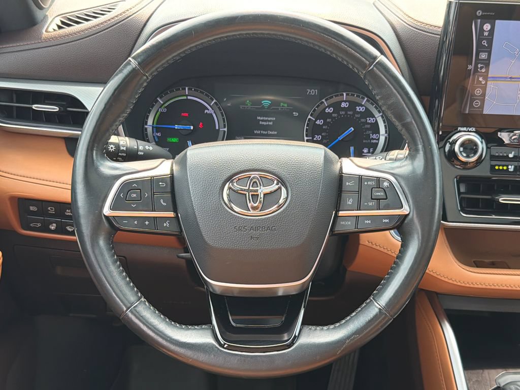 Used 2020 Toyota Highlander Platinum FWD image 24