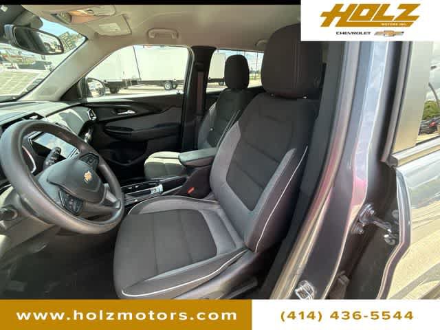 Used 2022 Chevrolet TrailBlazer LT w/ Convenience Package AWD/4WD image 18