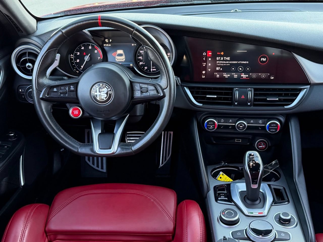 Used 2022 Alfa Romeo Giulia Veloce RWD image 13