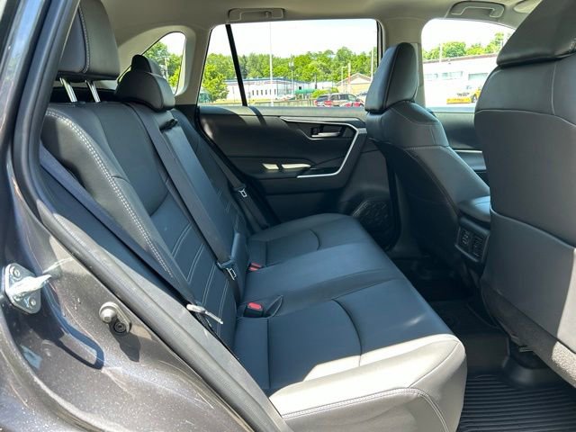 Used 2025 Toyota RAV4 XLE Premium w/ Weather Package AWD/4WD image 17