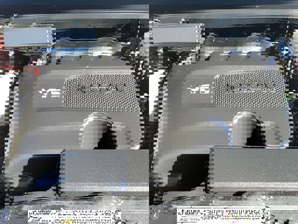 Used 2018 Nissan Pathfinder Platinum image 32