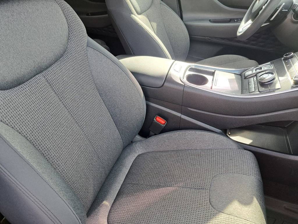 Used 2022 Hyundai Santa Fe SEL image 18