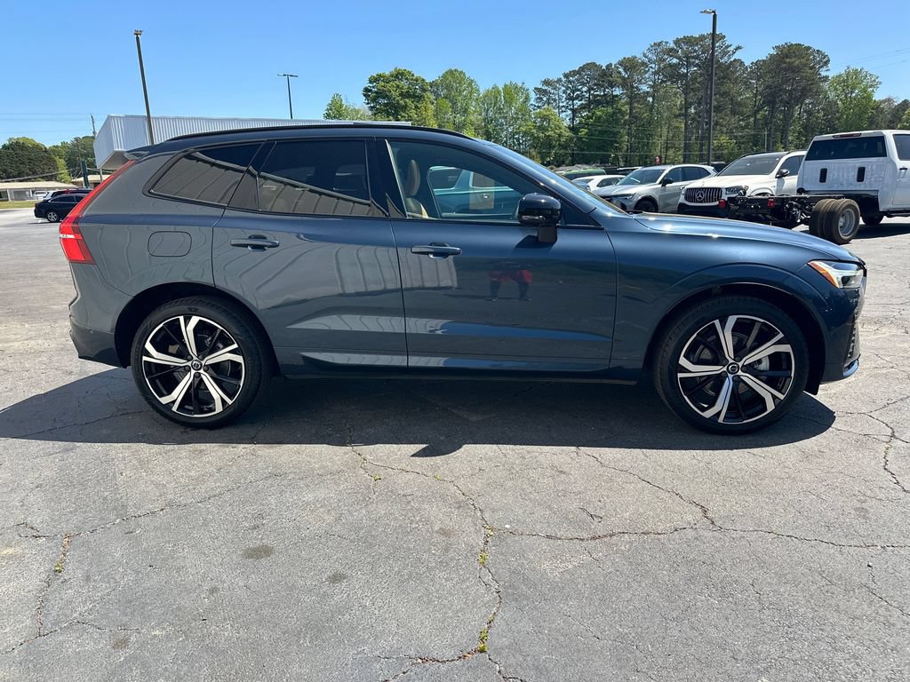 Used 2024 Volvo XC60 B5 Ultimate w/ Protection Package Premier AWD/4WD image 5
