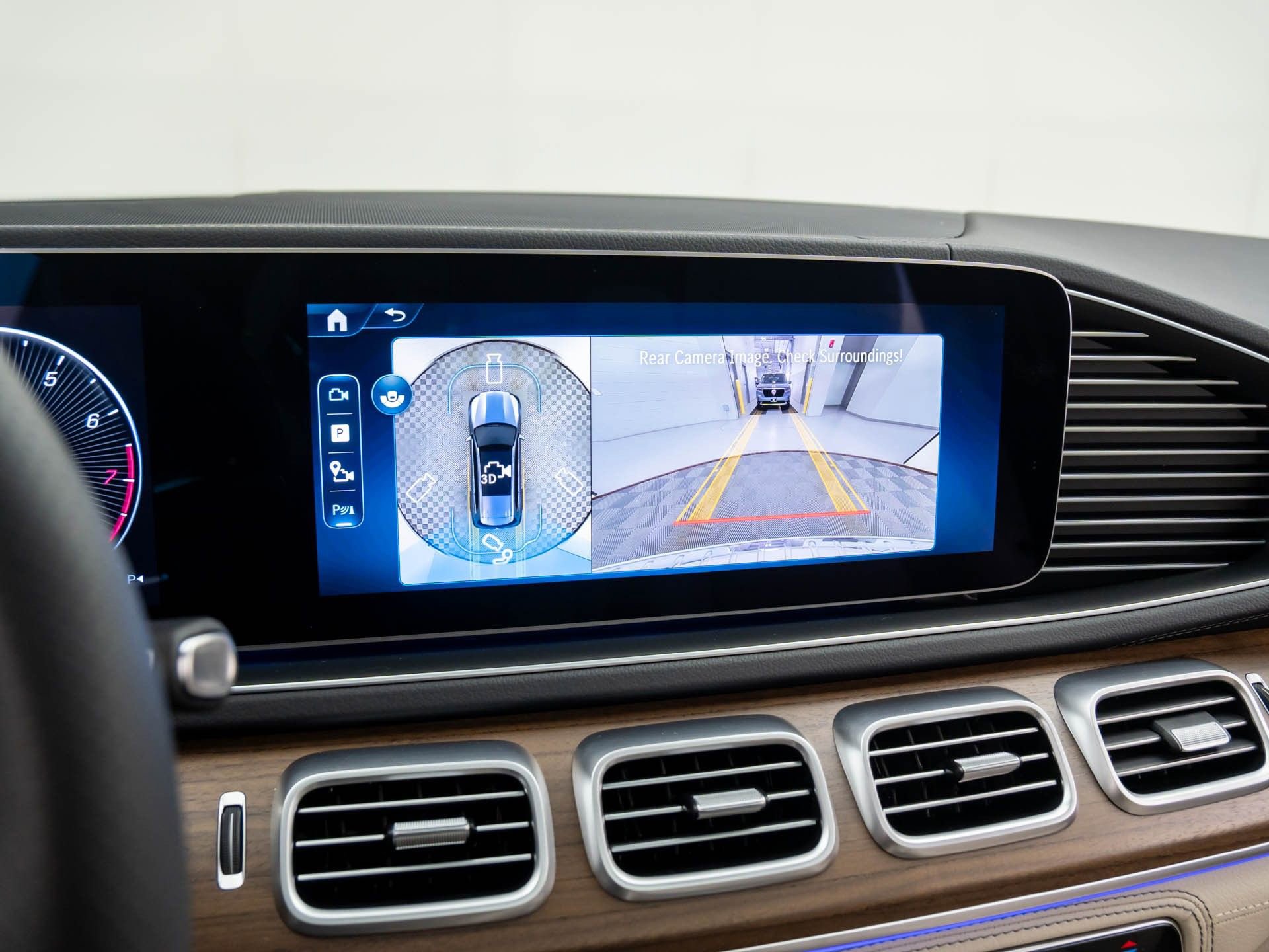 New 2026 Mercedes-Benz GLS 580 4MATIC image 33