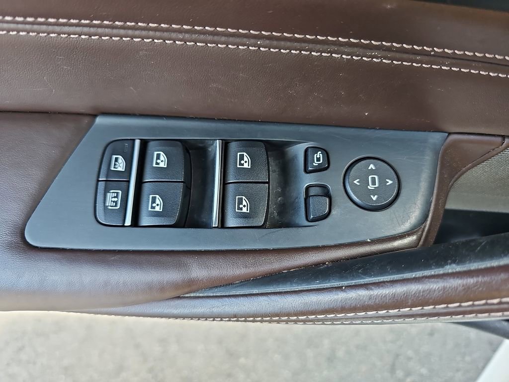 Used 2019 BMW M550i xDrive w/ Premium Package image 31