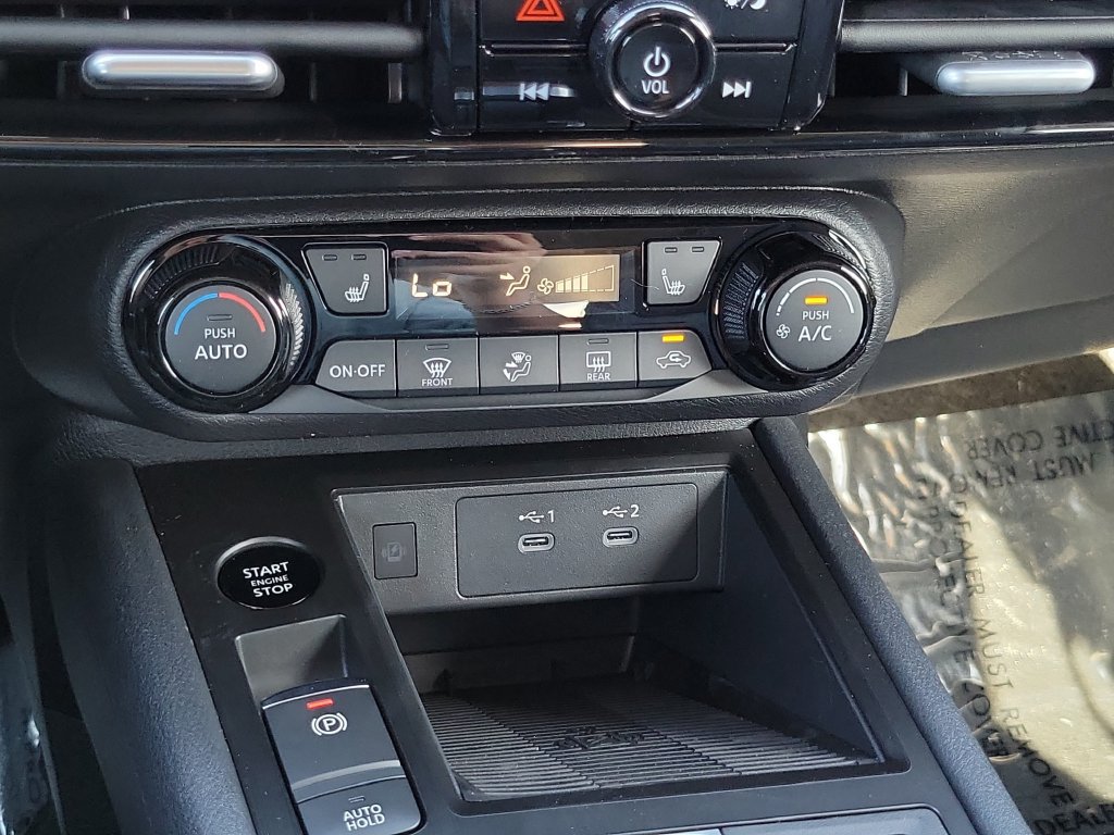 New 2026 Nissan Kicks SV w/ SV Premium Package FWD image 15