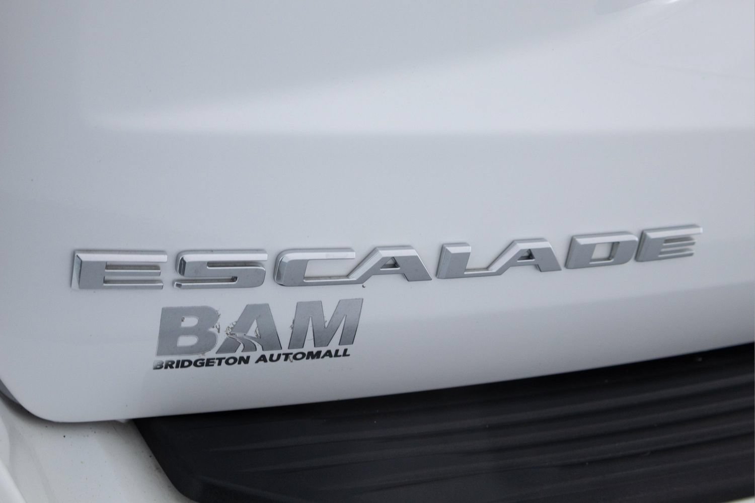 Used 2024 Cadillac Escalade ESV Sport Platinum w/ Heavy-Duty Trailer Package AWD/4WD image 37