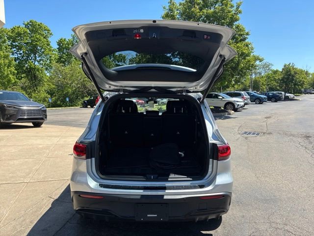 Used 2023 Mercedes-Benz EQB 300 4MATIC image 36