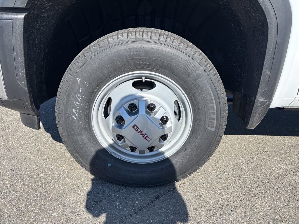 New 2026 GMC Sierra 3500 Pro w/ Convenience Package AWD/4WD image 3