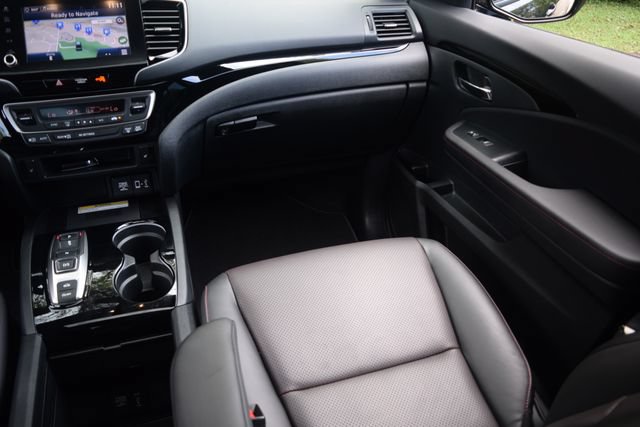 Used 2023 Honda Ridgeline Black Edition image 15