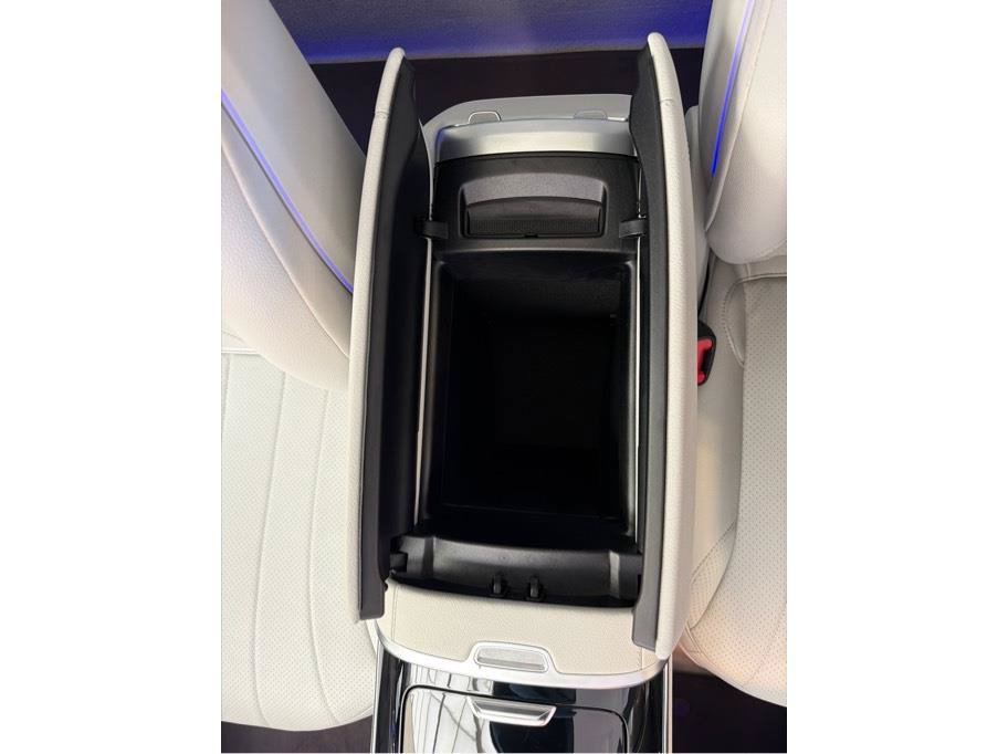 Used 2023 Mercedes-Benz EQE 350+ SUV image 17