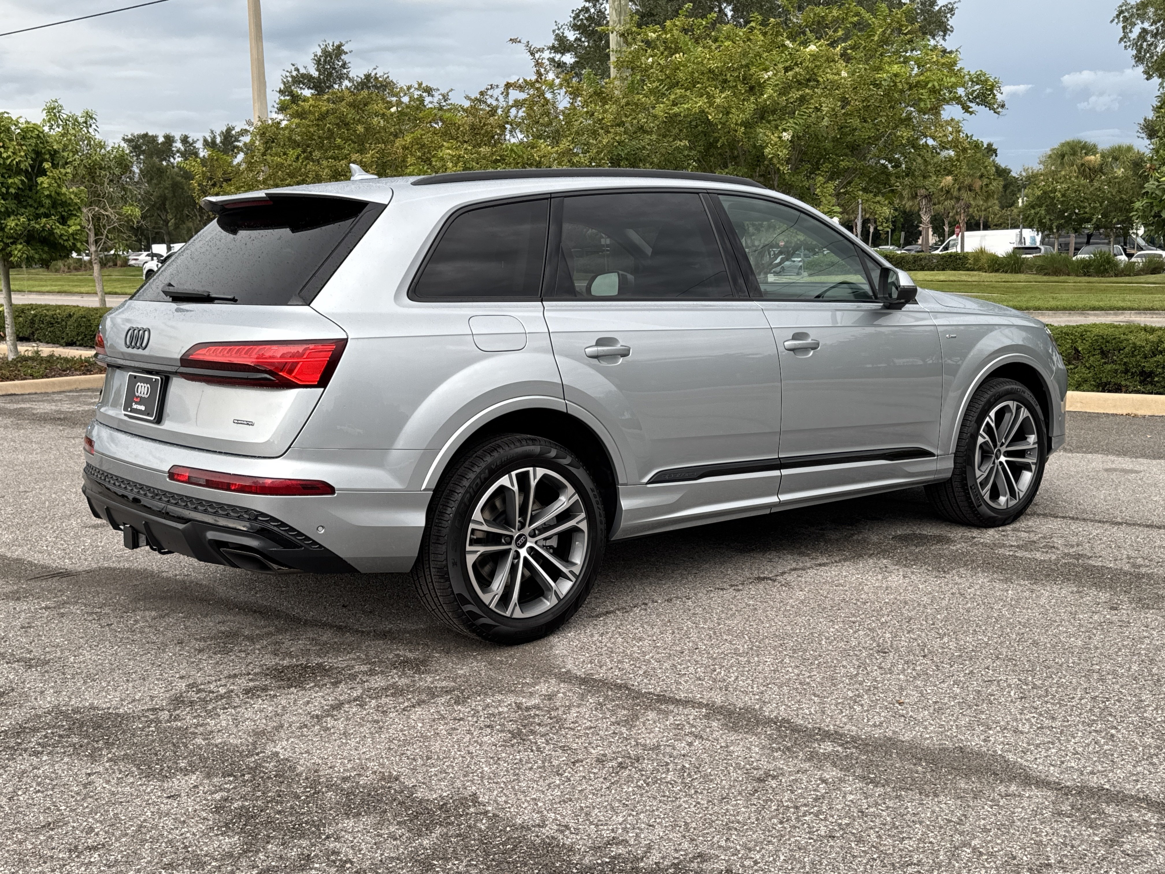 New 2026 Audi Q7 3.0T Premium AWD/4WD image 4