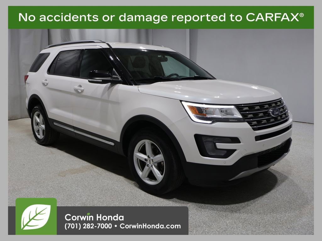 Used 2017 Ford Explorer XLT w/ Equipment Group 202A image 1