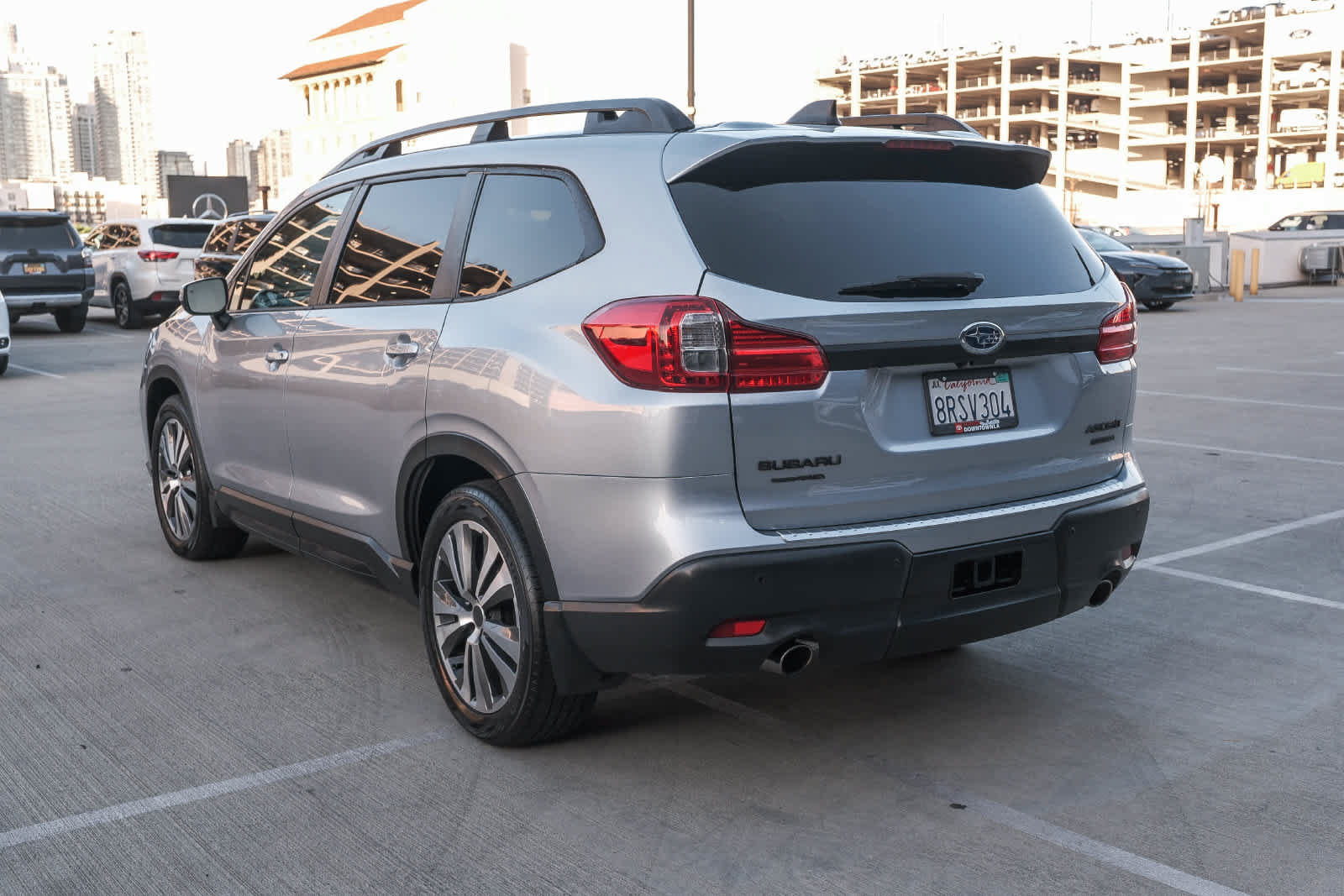 Used 2020 Subaru Ascent Limited w/ Technology Package AWD/4WD image 6