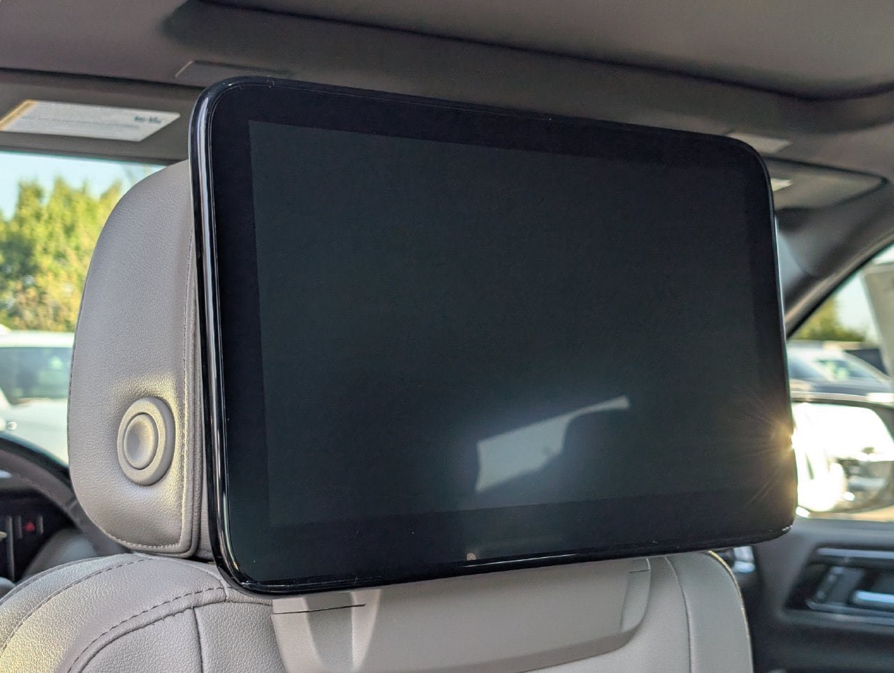 New 2026 GMC Yukon Elevation w/ Elevation Premium Package RWD image 21