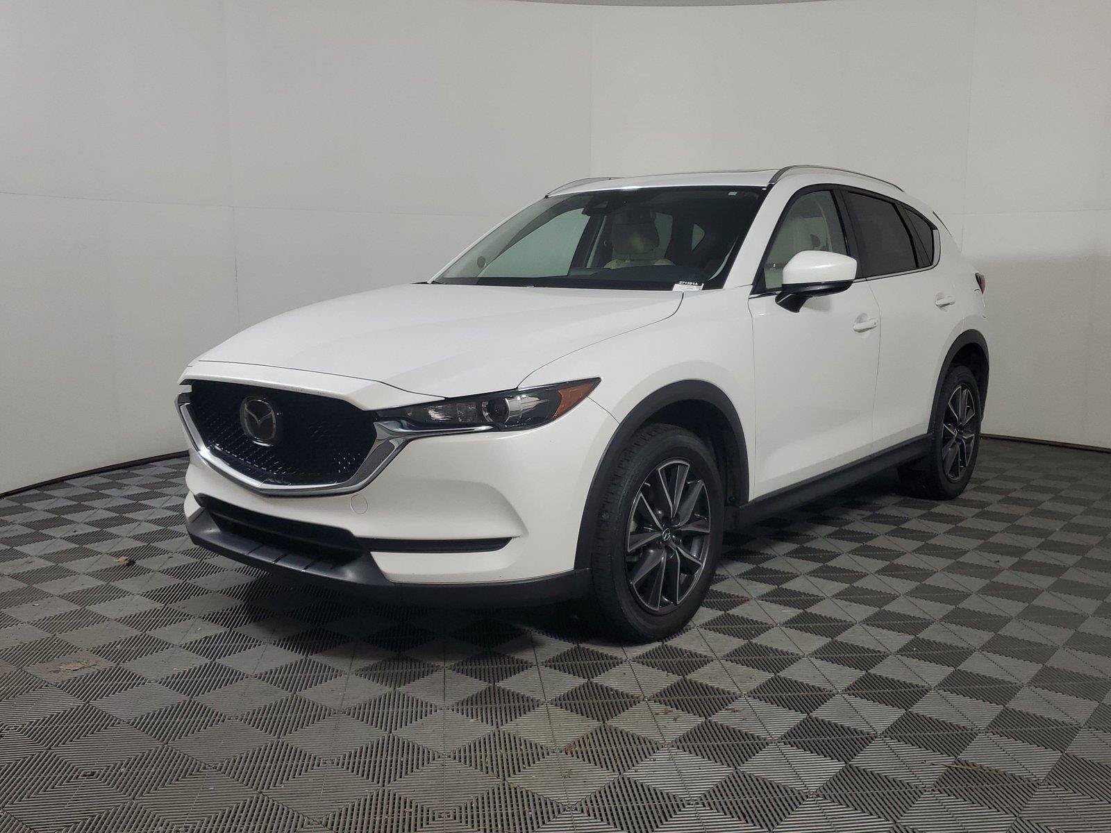 Used 2018 MAZDA CX-5 Touring w/ Preferred Equipment Package FWD image 1