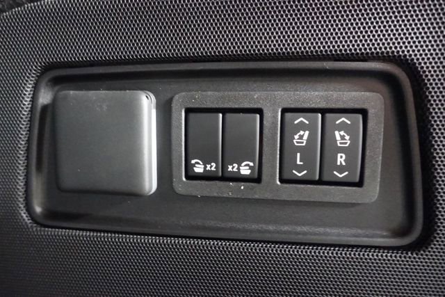 New 2026 Cadillac Escalade ESV Luxury image 22