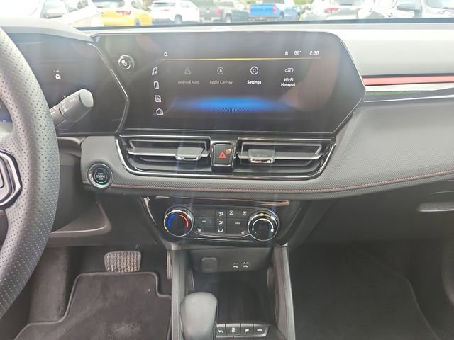 Used 2024 Chevrolet TrailBlazer RS w/ Driver Confidence Package AWD/4WD image 19