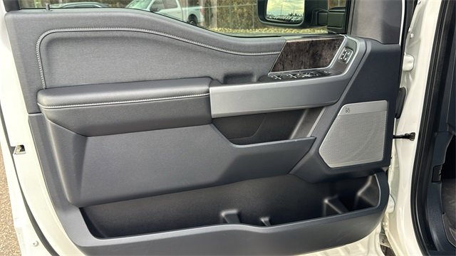 Used 2023 Ford F350 Lariat w/ Lariat Ultimate Package image 9