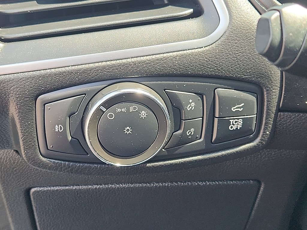 Used 2022 Ford Edge Titanium AWD/4WD image 28