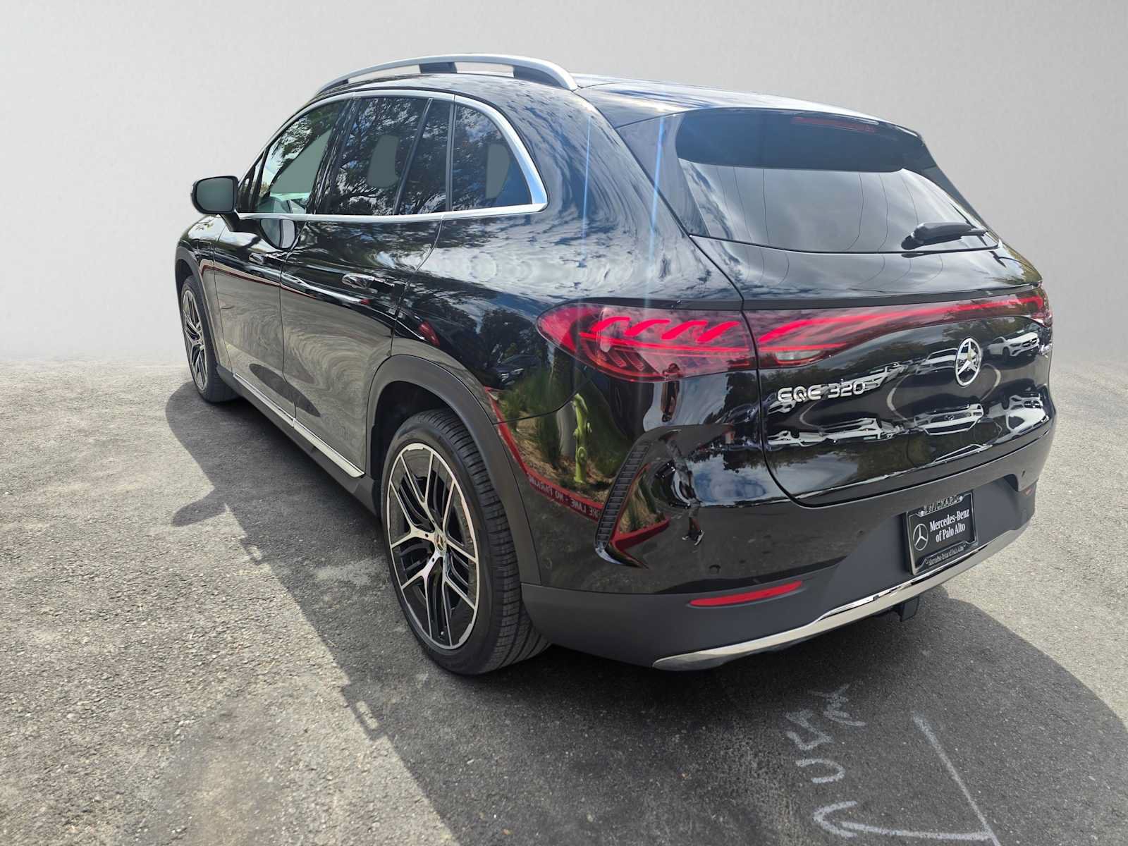 New 2027 Mercedes-Benz EQE 320 4MATIC SUV image 5