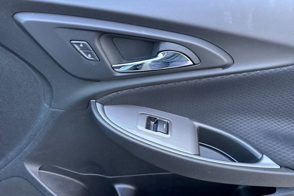 Used 2024 Chevrolet Malibu RS FWD image 19