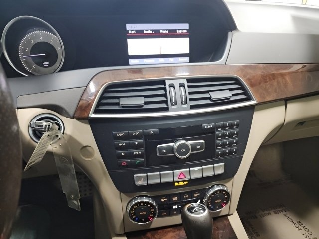 Used 2014 Mercedes-Benz C 300 4MATIC Sedan image 32